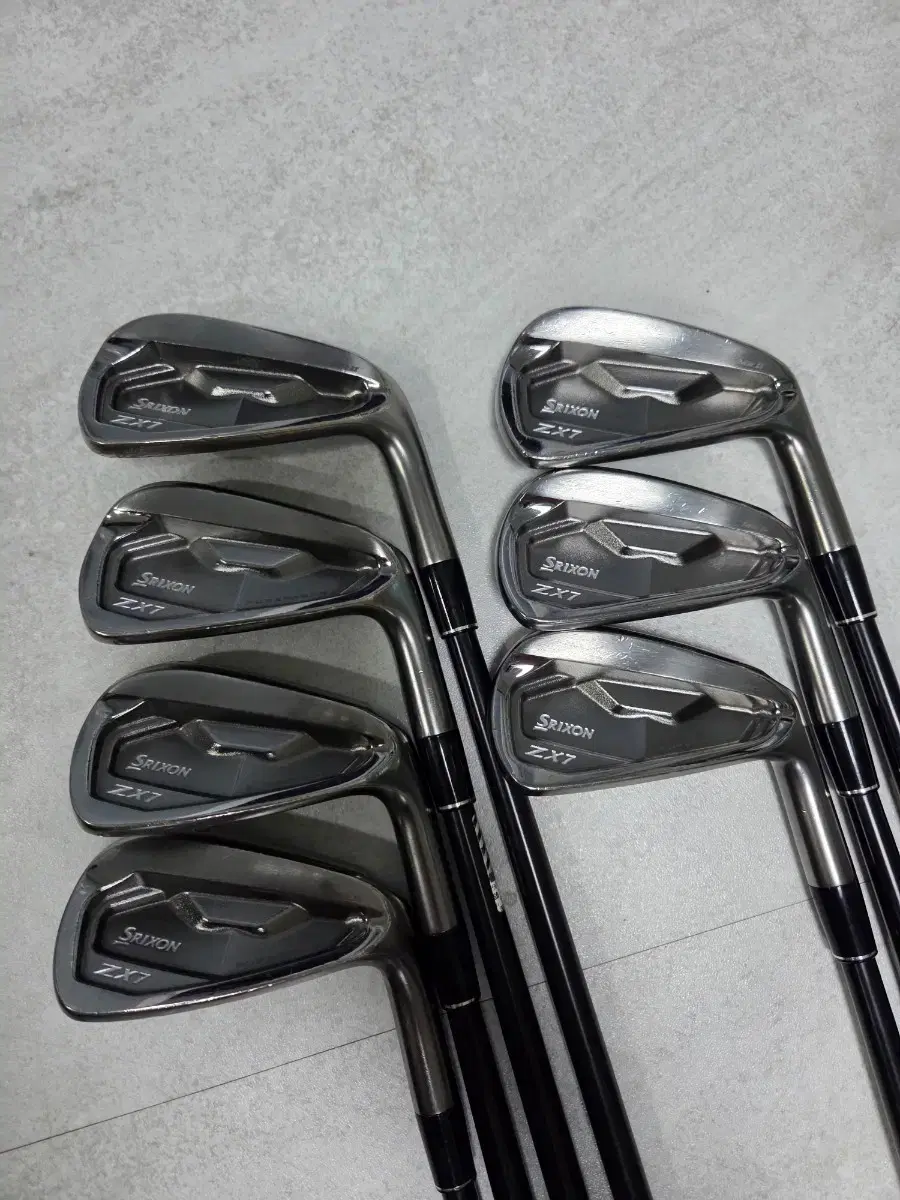 Srixon ZX7 アイアンセット ＋4-P DGS200 SRIXON | 스릭슨 Srixon zxi7